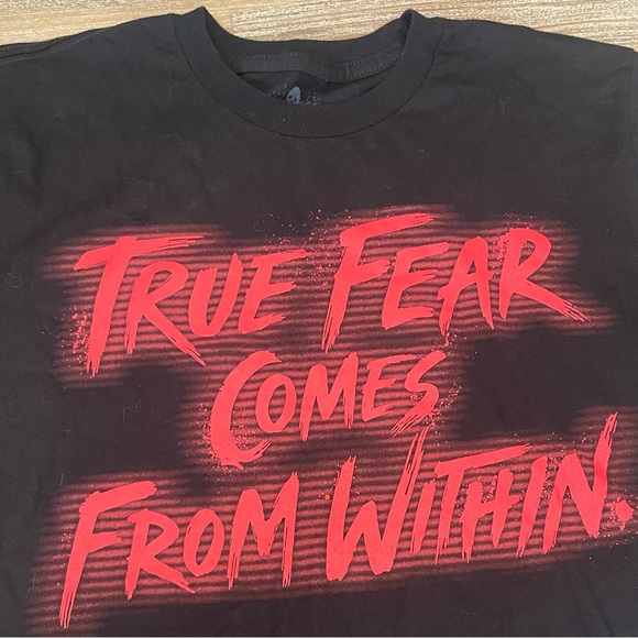 New 2018 Universal Studios Hollywood Horror Nights T shirt - Picture 1 of 4